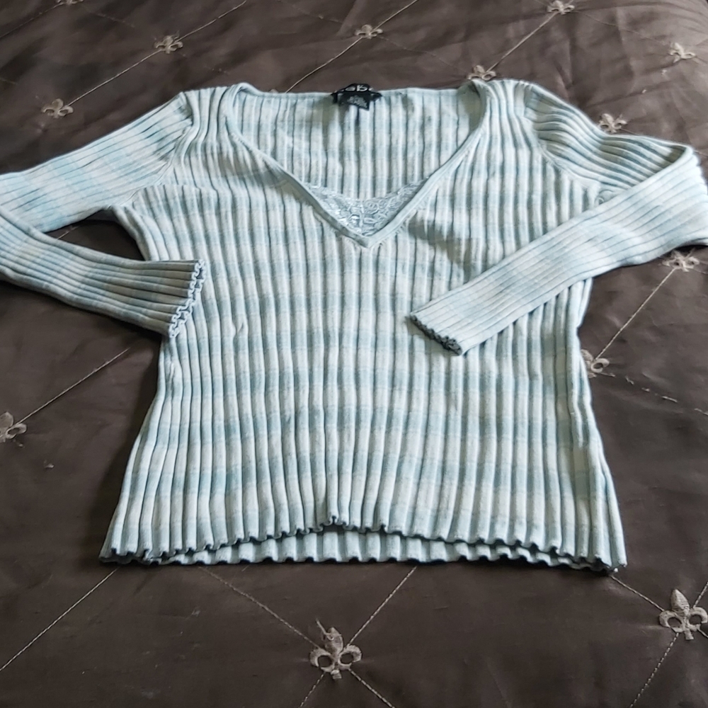 Women's long sleeved shirt